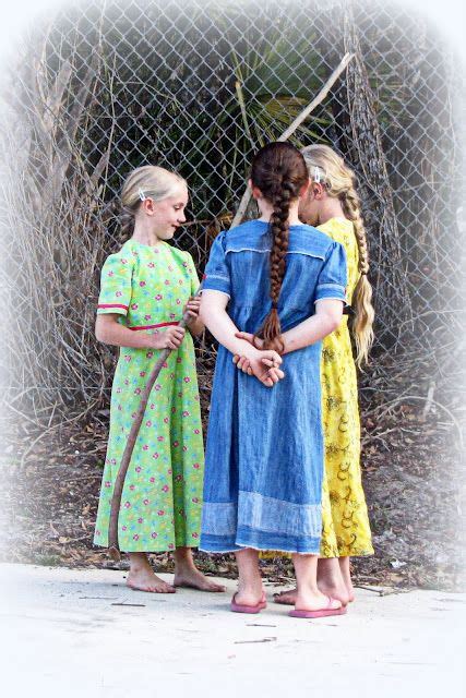 Pinecraft Sarasota Amish Culture Mennonite Girl Amish Community
