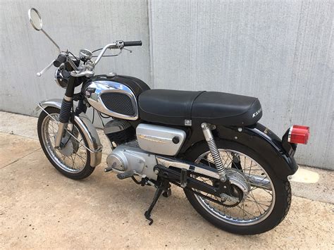 How high is 175 cm? Kawasaki 175 - Classic Style Motorcycles