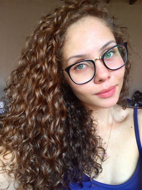 Do Glasses Look Better With Straight Or Curly Hair The Definitive