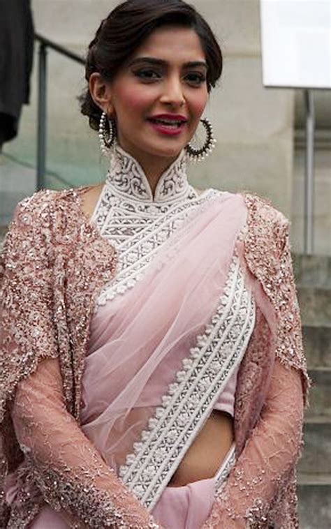 Actress Sonam Kapoor Hd Wallpapers Pics Profile Bio Wiki Hd Walls