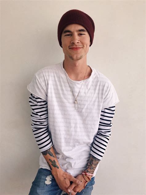 Pin By Emily Braile On Ill Follow You Into The Dark Kian Lawley