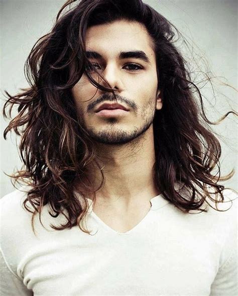 Discover These Long Hairstyles For Men That Are Low Maintenance Long