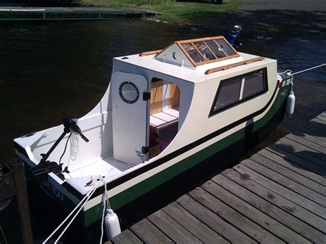 The size of the outboard varies with the vessel's intended use. Jon Boat Cuddy - Glen-L.com