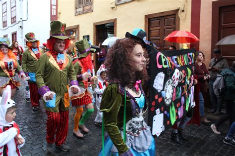 Imágenes Del Desfile Anunciador Del Carnaval De Santa Cruz De La Palma El Apurón
