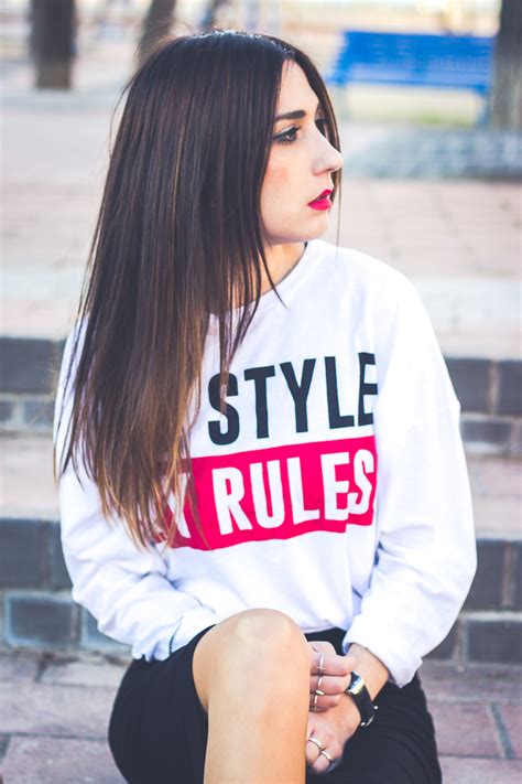 Netflix publicó en su cuenta oficial una fotografía con los personajes principales de esta trilogía y con la fecha exacta de su estreno. My Style, My Rules - Shoes And Basics | Patti Santamaria ...