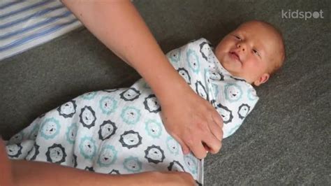 Why How And When You Should Swaddle Your Baby Kidspot