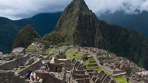 We did not find results for: Peru: Exkremente im Inka-Tempel - Touristen festgenommen