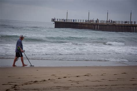 Citygirl Searching A Day At The Beachdurban Pier