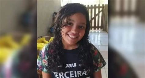 Mãe De Criança Morta Em Sc Colocou Filha Para Dormir Após Socos E