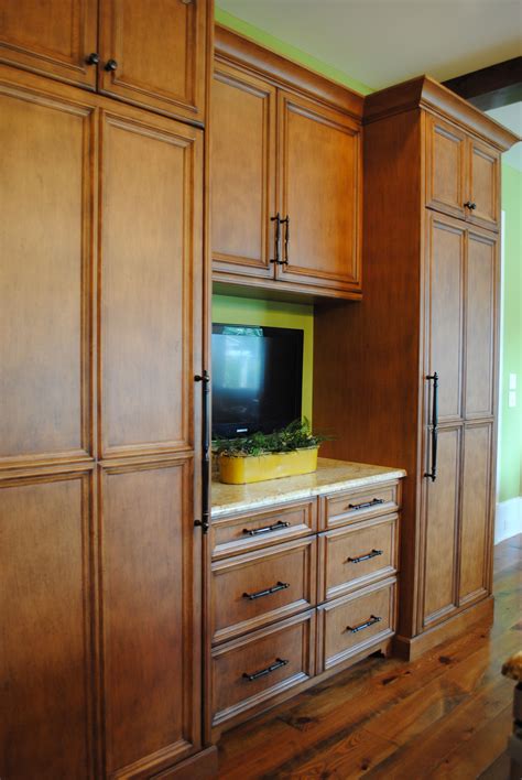Posted on 3 may, 2019 written by kitchen stuff plus Cabinets Plus Design-Chesney Kitchen | Kitchen design, Home decor, Design