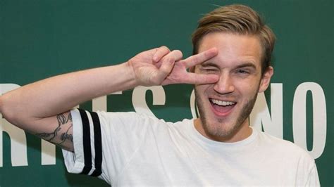 Pewdiepie Signs Exclusive Live Streaming Deal With Youtube
