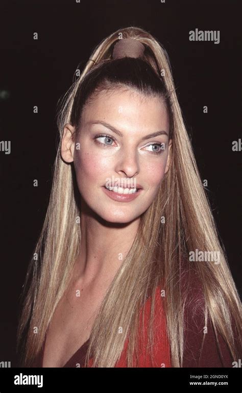 Linda Evangelista At Todd Oldham Spring Collection 97 At Bryant Park