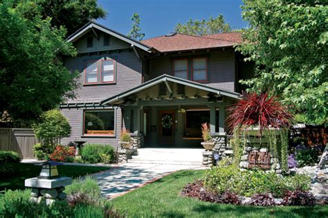 Wood, stone and brick, heavy trim, corbels, beams and tapered or squared entry. The Eclectic Architecture of Claremont, California - Old-House Online - Old-House Online