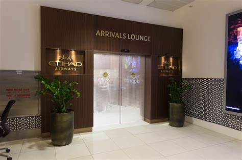 Review Etihad Arrivals Lounge Abu Dhabi Points From The Pacific