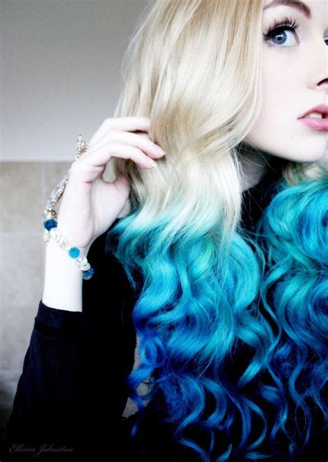 Dégrader De Bleu Dip Dye Hair Hair Dye Colors Blue Dip Dye Hair
