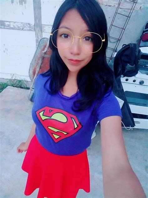 Pack De Esta Pequeña Superman Joven Llamada Minerva Vilchez