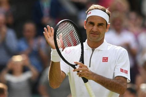 Roger federer joined on not because of any sponsorship, but because of entrepreneurship. Ultime Tennis: Roger Federer si opera al ginocchio, stop ...
