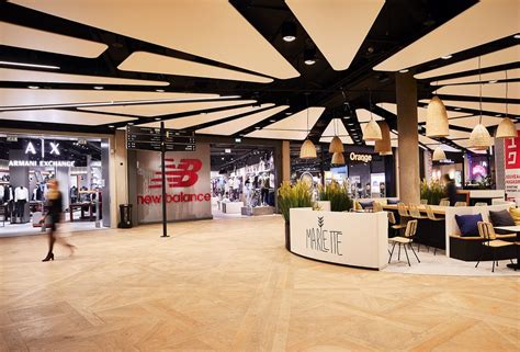 See reviews and photos of shopping malls in le chesnay, france on tripadvisor. Le centre commercial Parly 2 présente son nouveau visage ...