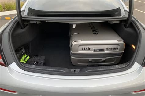 Mercedes Benz C Class Boot Space Size Luggage Capacity And Cargo Volume