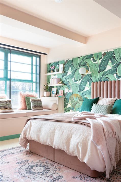 Follow our news feed any which way you prefer; 20 Photos That Will Prove Decorating with Pink and Green ...