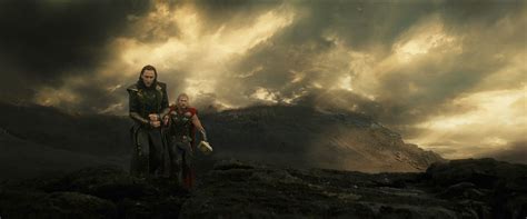 DARKMATTERS - The Mind Of Matt: Darkmatters Review: Thor The Dark World