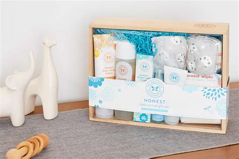 Huge sale on newborn gift now on. Newborn Gift Set | The Honest Company