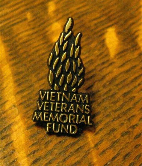 Vietnam Veterans Memorial Fund Lapel Pin Vintage American Military