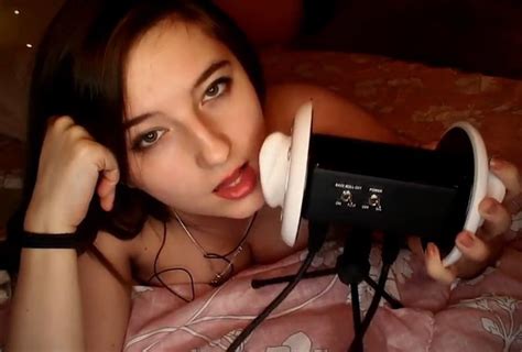 AftynRose ASMR Snuggly Ear Licking Leaked Video DirtyShip