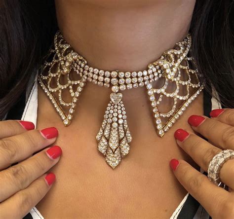 Pin By Manoj Kadel On Diamond Necklaces Colour Stone And Perls Jewellery