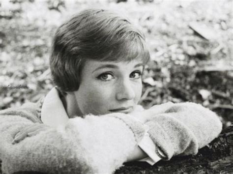 The Fascinating Life Of Julie Andrews The List Julie Andrews Ghost