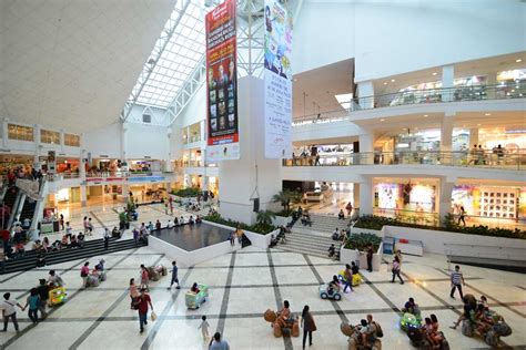 14 Malls In Manila For The Ultimate Shopping Experience 2024