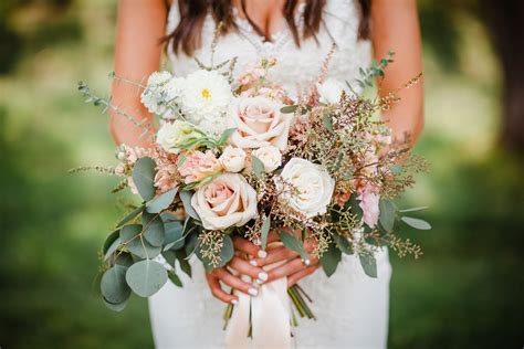 We would definitely recommend working with the palmer house! Palmer Flowers Loveland | Loveland, Colorado Wedding Florist