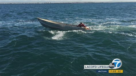 4 Rescued From Ocean After Boat Capsizes Near Long Beach Abc7 Los Angeles