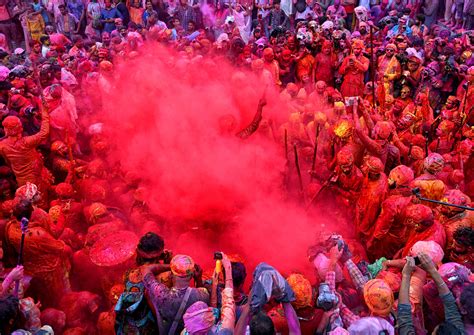 Heres Everything You Need To Know About Holi The Hindu Festival Of Colors