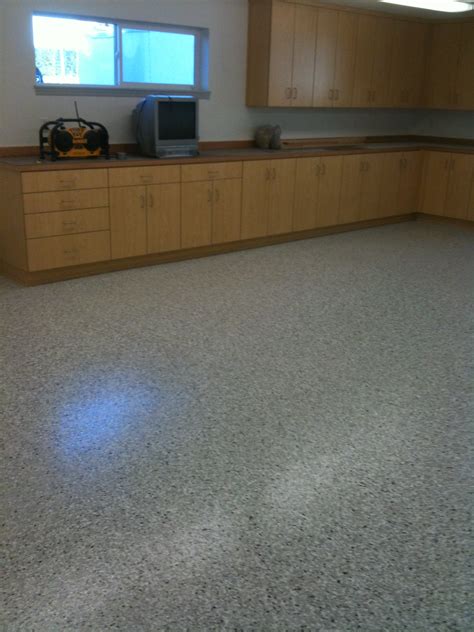 In general, with the knowledge that the paint is not going to last forever and might have to be redone a while later on, i discovered that painting proved to be a wonderful. Sherwin Williams Epoxy Garage Floor Paint | Dandk Organizer