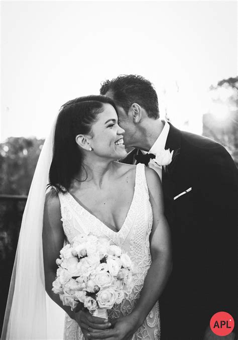 So i wanted to redo dresses like these, hoping that they are also passed from mother to daughter. Jane Hill Halle Used Wedding Dress Save 38% - Stillwhite