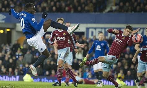 Wayne rooney has now scored 14 premier league goals against west ham. Everton 1-1 West Ham: Romelu Lukaku rescues struggling Toffees | Daily Mail Online