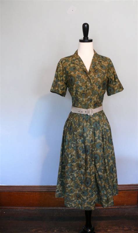 Vintage 1950s Dress Green Floral Shirtwaist Etsy Vintage 1950s