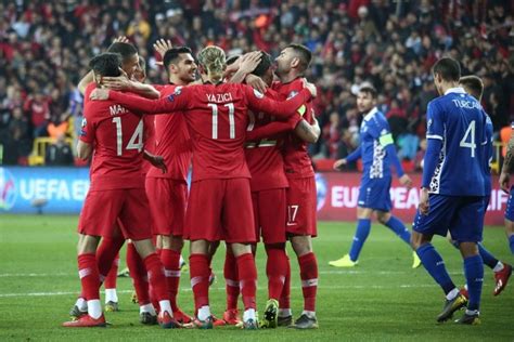 A milli futbol takımımız, 2020 avrupa şampiyonası elemeleri h grubu mücadelesinde moldova deplasmanına çıktı. Türkiye - Moldova maçından kareler - Galeri - Spor