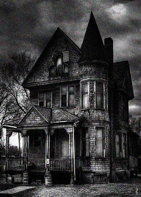 Gothic Expression Spooky Places Haunted Places Mansion Homes Creepy