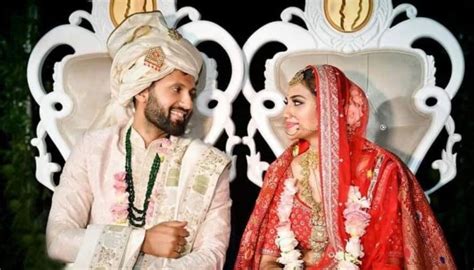 Tmc mp nusrat jahan speaks at mamata bannerjee's rally in siliguri. Newly-elected MP Nusrat Jahan marries businessman Nikhil ...