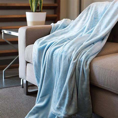 Custom Flannel Fleece Microfiber Throw Blanket