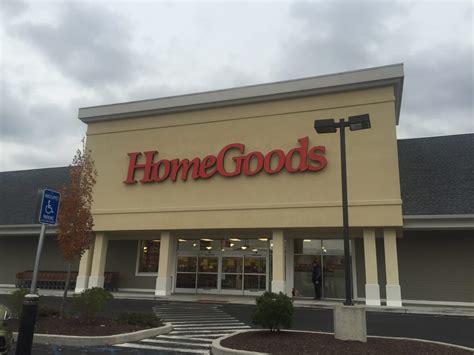 If you're looking for traditional home decor that leans between bohemian, romantic and slightly preppy, this sight is for you. HomeGoods - Department Stores - New Milford, CT - Photos ...