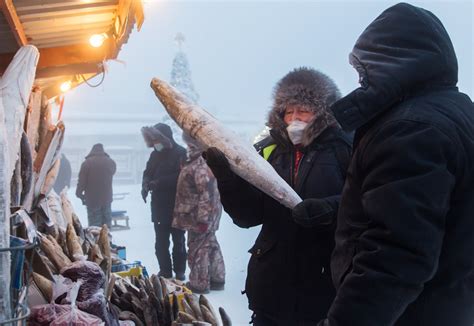 In Photos Russians Embrace A True Siberian Winter The Moscow Times
