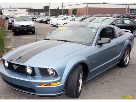2005 Windveil Blue Metallic Ford Mustang Gt Deluxe Coupe 12792175