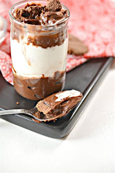 Before getting to the easy recipes, here's a list of what to stock your kitchen with to mix and match to create loads of easy no bake keto desserts: BEST Keto Pudding! Low Carb Keto Mason Jar Oreo Cookie ...