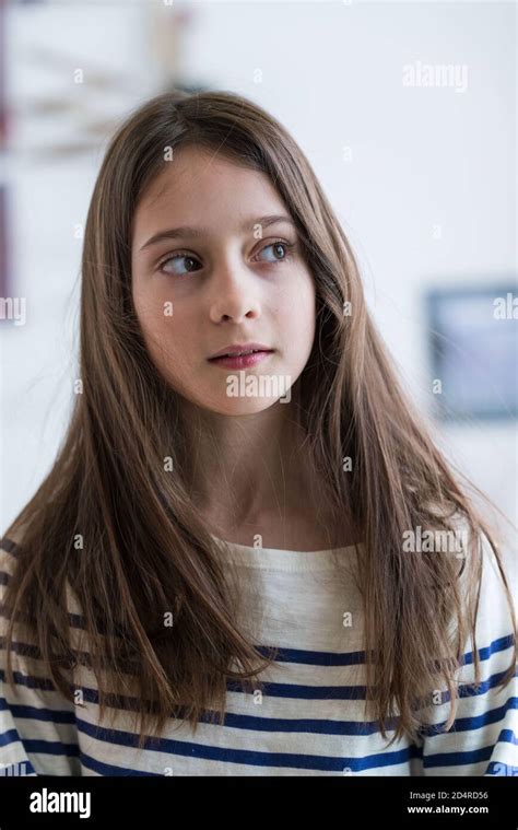 10 Jahre Alte Mädchen Fotos Und Bildmaterial In Hoher Auflösung Seite 2 Alamy