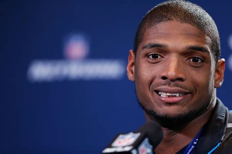 michael sam draft first gay player in the nfl to st louis rams time