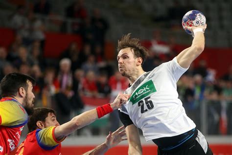 Die von dem spanier jordi ribera trainierte mannschaft gehört zu den besten nationalteams im handballsport. Handball-EM 2018: Deutsche Nationalmannschaft scheitert ...