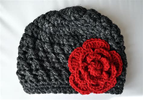 The pattern recommends anne geddes baby yarn from red heart and a g crochet hook. 69+ Creative Patterns of Crochet Baby Hats | Guide Patterns